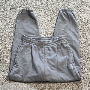 Alo fog cuffed renown heavyweight sweatpants size XS